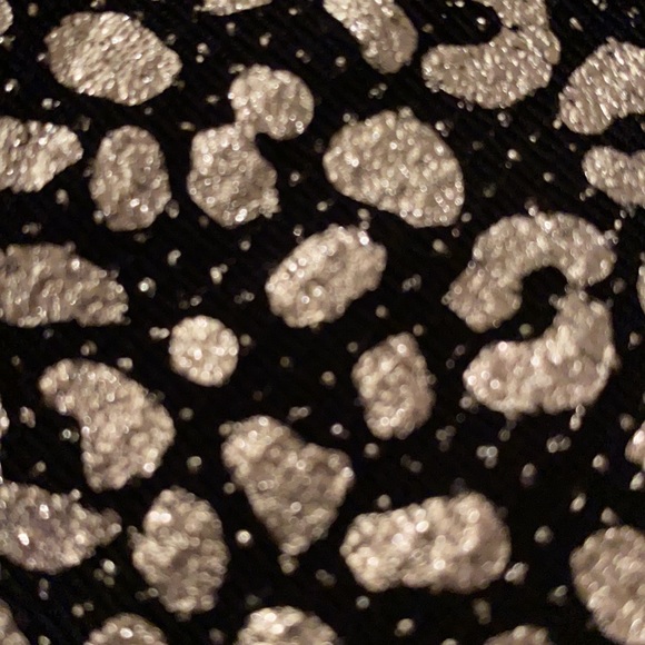 Black and silver dress. - Picture 6 of 8